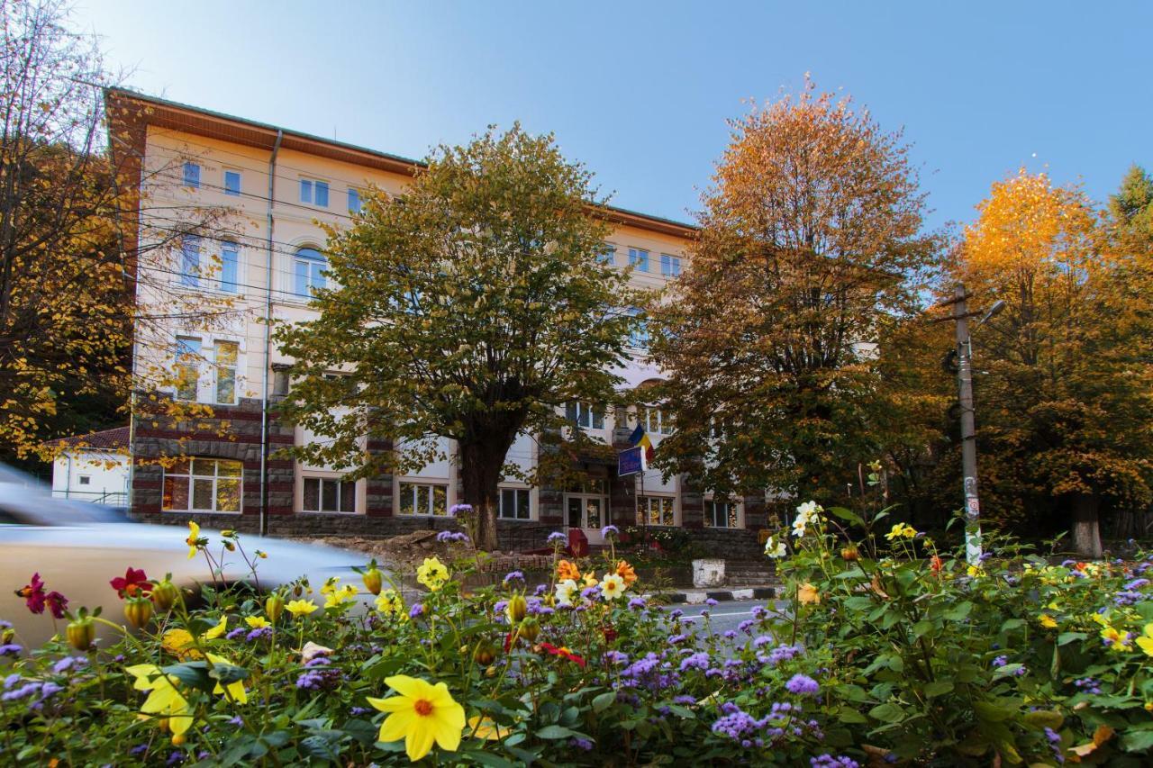 Hotel Teilor 卡库拉塔 外观 照片